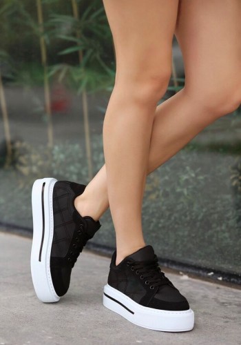 Siyah Suni Deri Beyaz Tabanlı Süet Detaylı Spor Kadın Ayakkabı